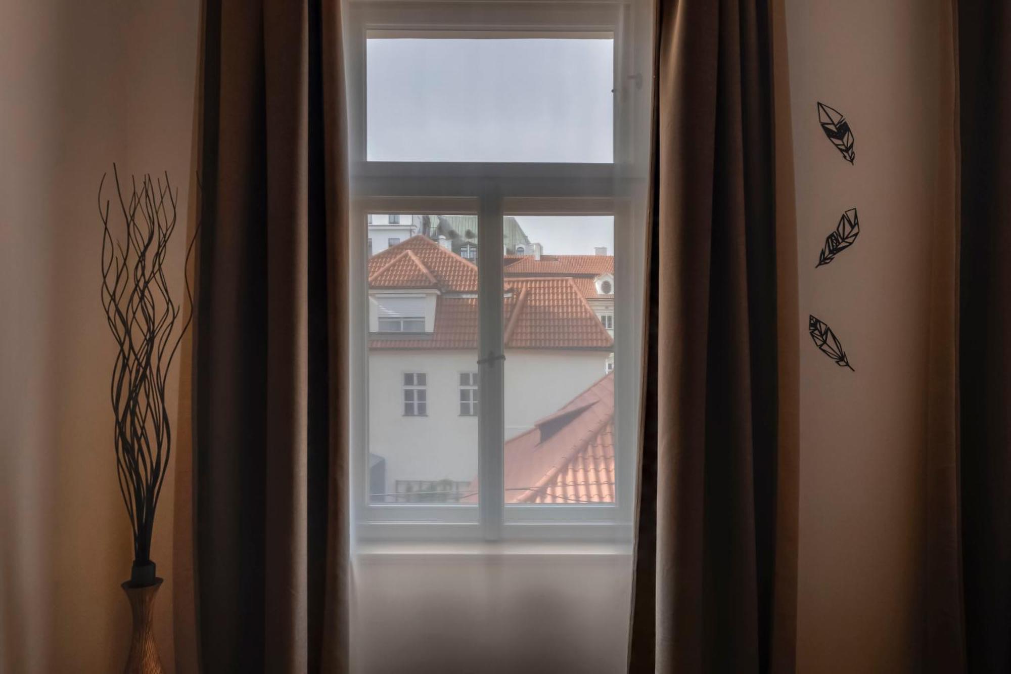 New Town Oases Apartment Прага Екстериор снимка