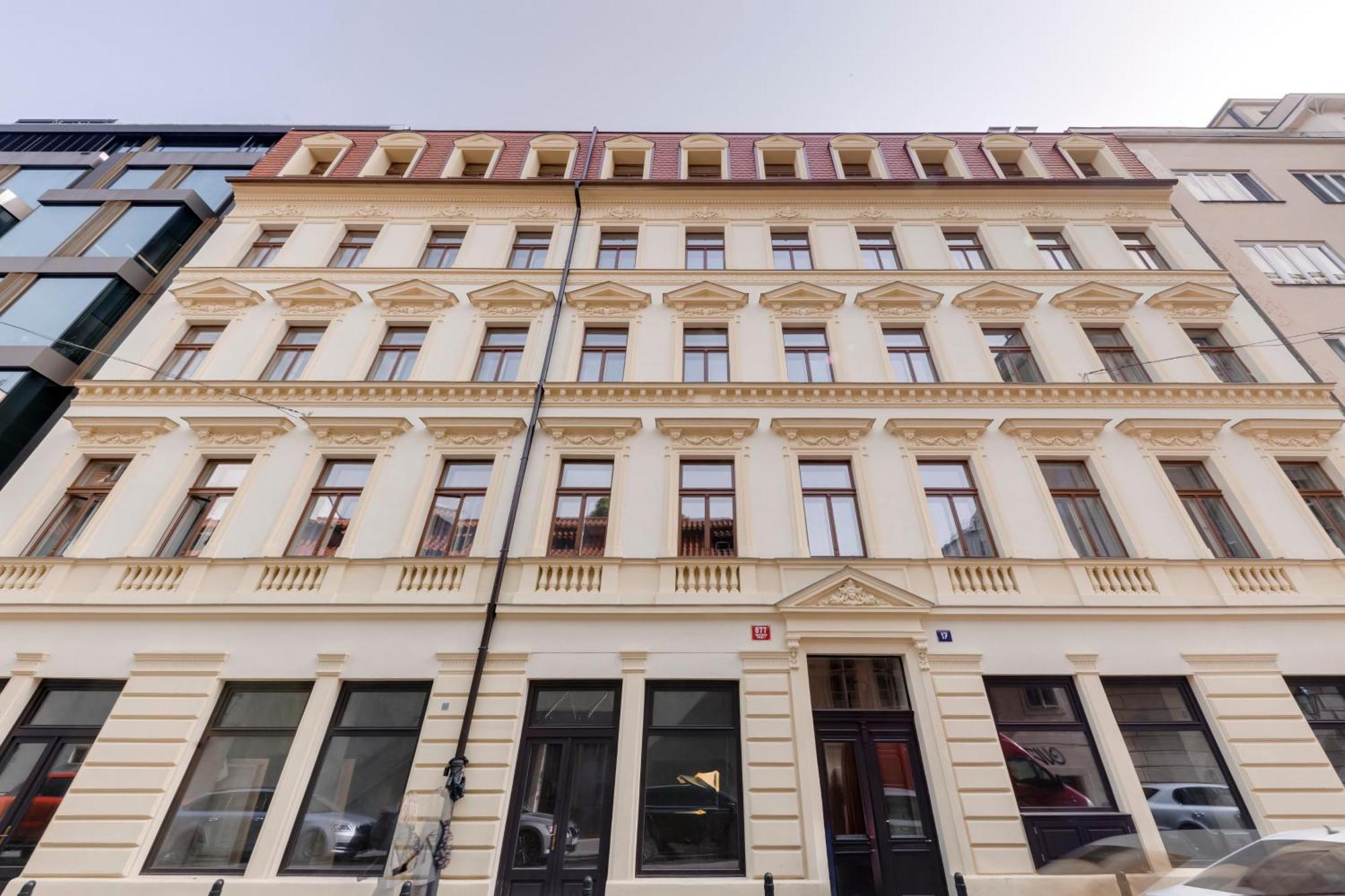 New Town Oases Apartment Прага Екстериор снимка